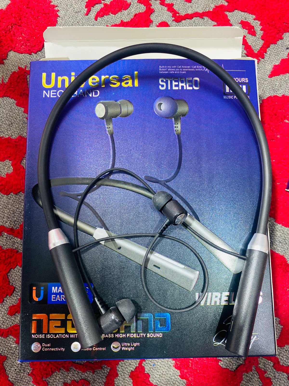 Universal Neckband – Wireless Bluetooth Earphones | Long Battery Backup